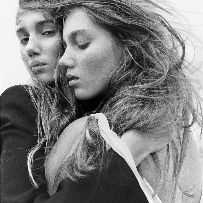 Numéro N°170 February 2016 – Amalie Moosgaard & Cecilie Moosgaard by Koto Bolofo